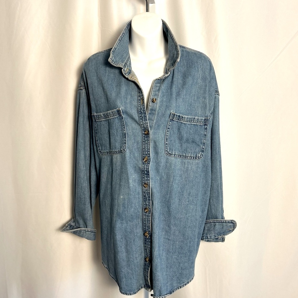 Old Navy Shacklet/ Boyfriend Shirt. EUC